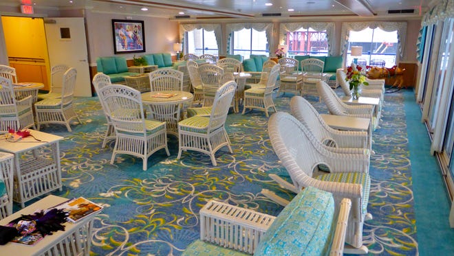 Located on aft 4th Deck, and evoking the winter gardens of liners and paddle boats
of the Victorian era with its wicker furnishings and floral soft fittings, the Sky Lounge seats 100.