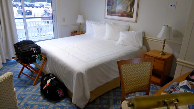 204 is an AAL Category Balcony Stateroom on starboard 2nd Deck measuring 300-square-feet (including balcony).