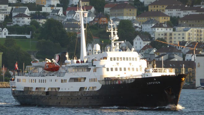 The classic Lofoten is unlike any of its modern fleet mates and enjoys protected status by the Norwegian Director General of Historic Monuments.  Built in 1964 and measuring 2,621 gross tons, it is the oldest and smallest ship in the Hurtigruten fleet and has berths for 340 passengers.