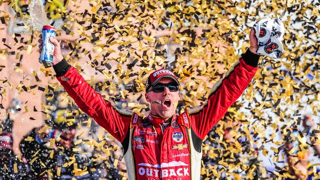 Oct: 16. Kevin Harvick wins the Hollywood Casino 400 at Kansas Speedway to clinch a berth in the third round of the Chase.