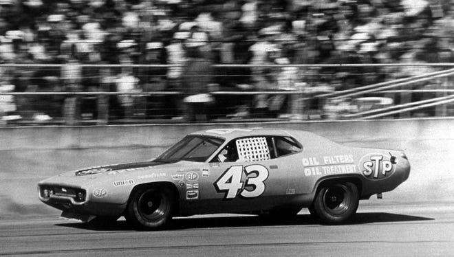 Richard Petty holds the record for most Daytona 500 wins with seven. Here he drives to victory during the 1971 race.